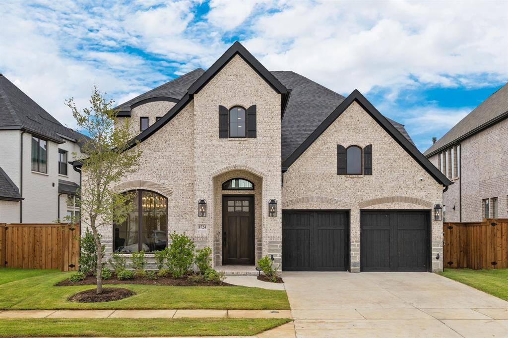 8724 Edgewater Drive, The Colony, TX 75056