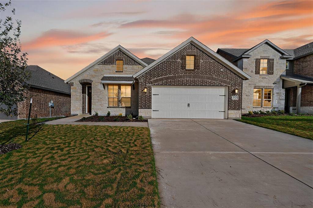 3525 Helena Street, Gainesville, TX 76240
