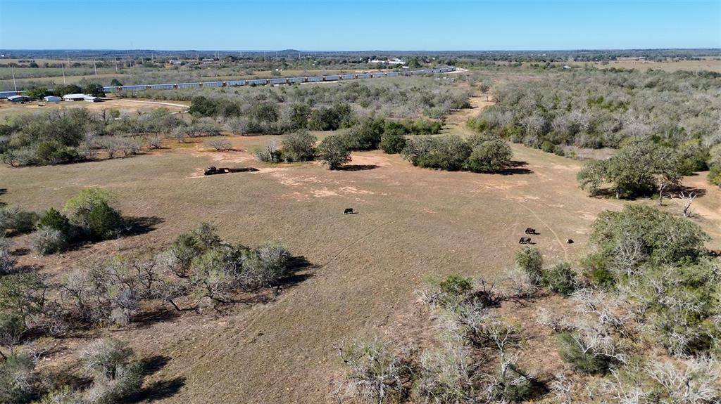 7180 County Road 283, Gonzales, TX 78632