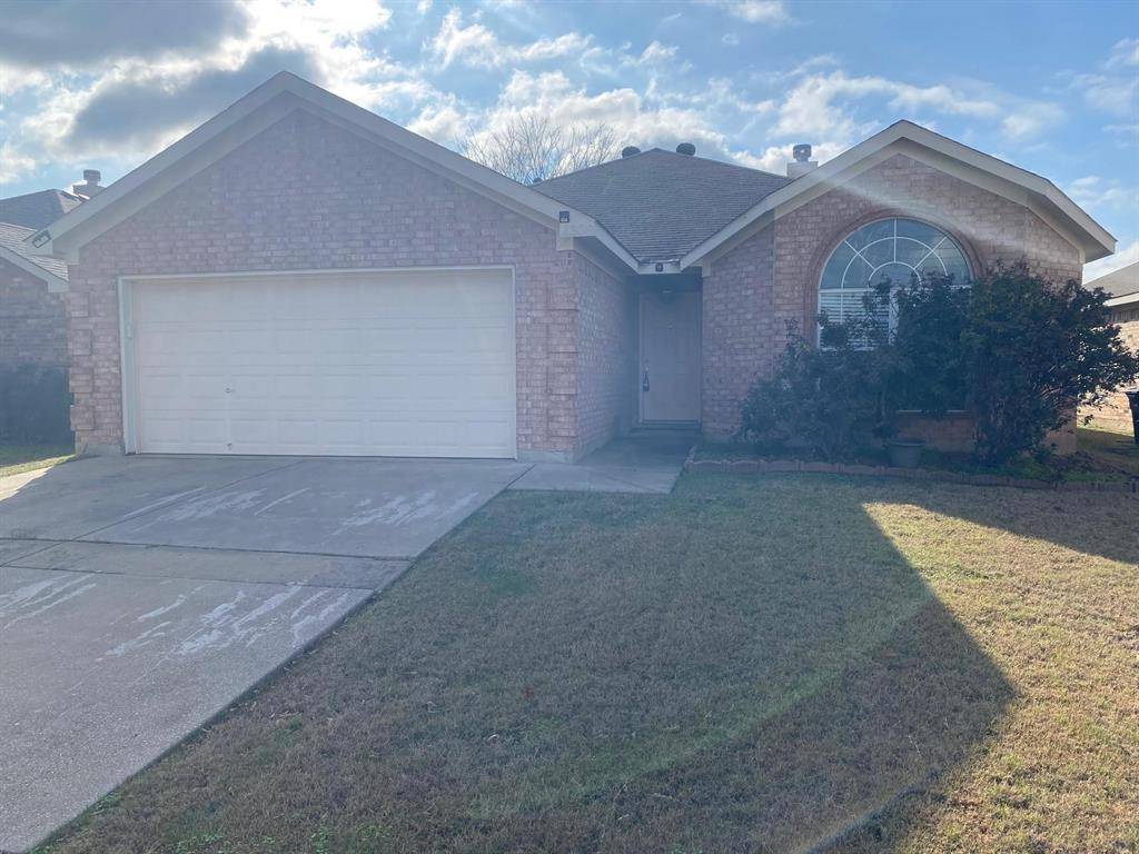 1308 Sierra Blanca Drive, Fort Worth, TX 76028