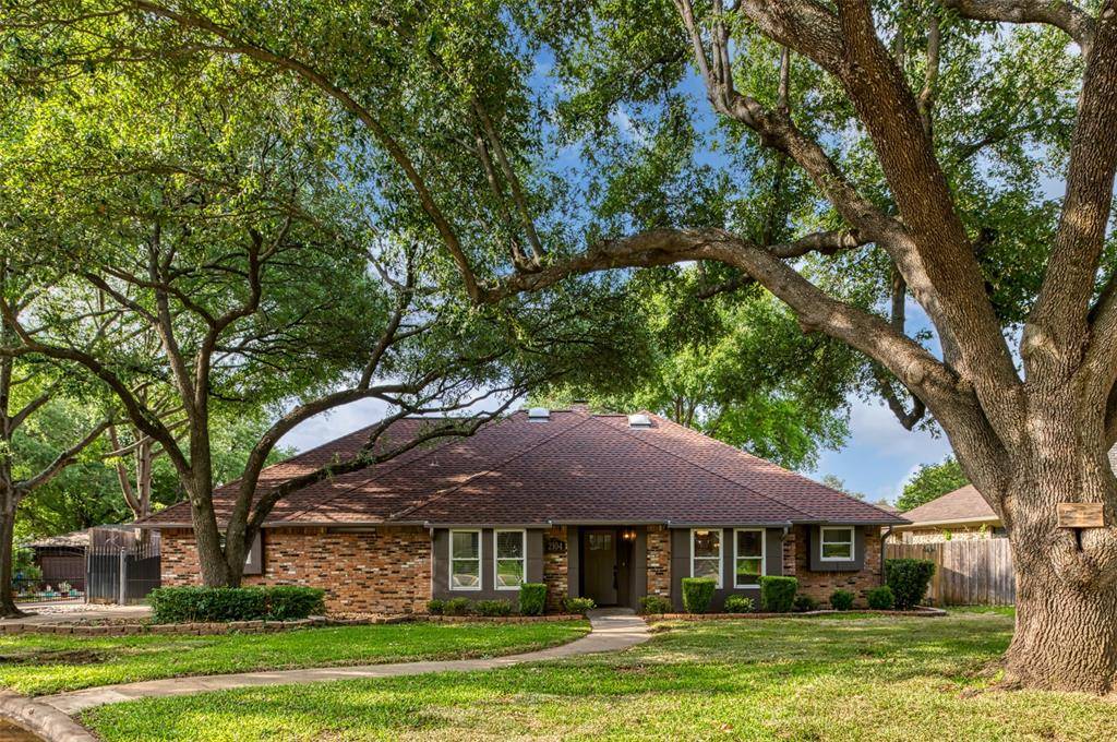 2104 Riverforest Court, Arlington, TX 76017