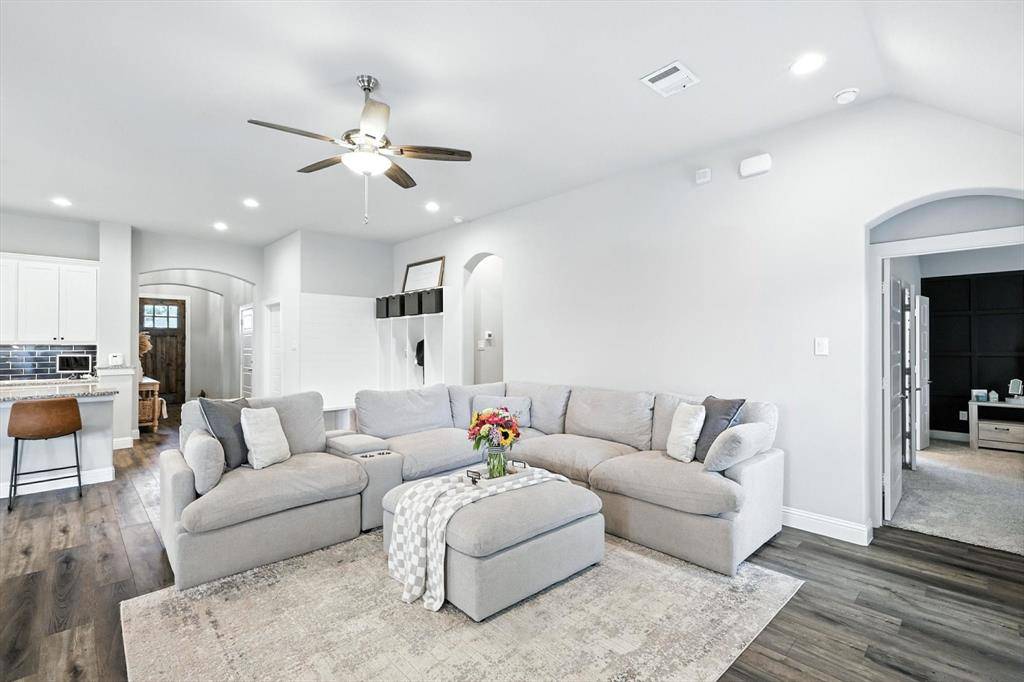 705 Chaparral Road, Sanger, TX 76266