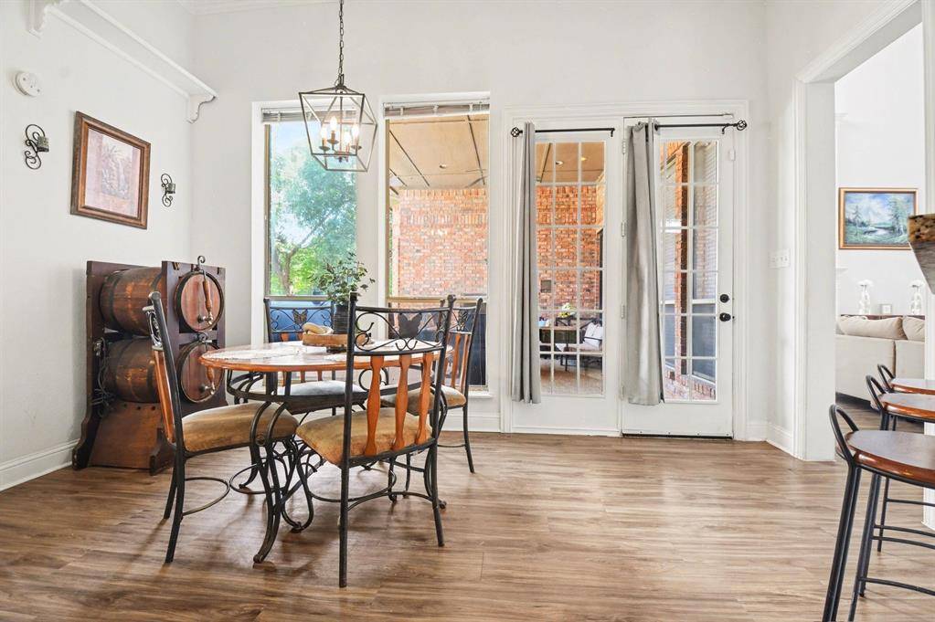5205 Vicksburg Drive, Arlington, TX 76017