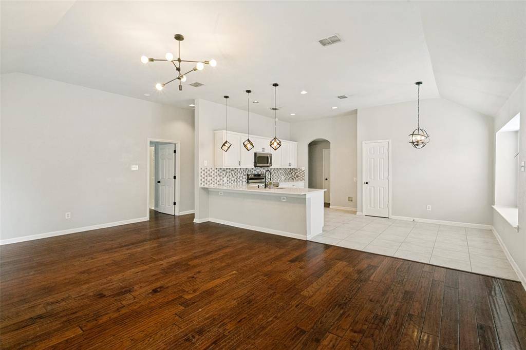 429 Angler Drive, Crowley, TX 76036