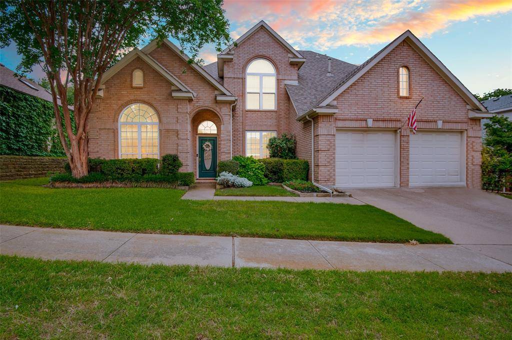 3813 Cherokee Drive, Bedford, TX 76021