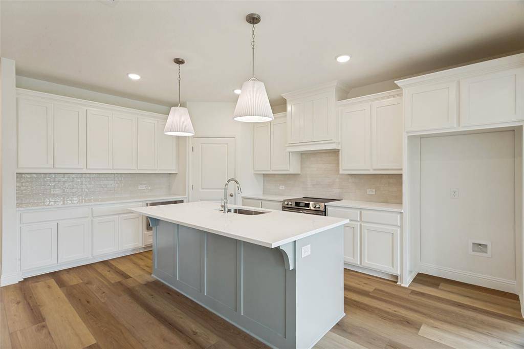 2608 Glasgow Way, Denton, TX 76207