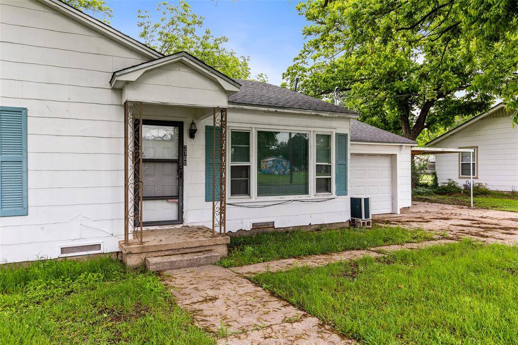 2700 Briarwood Lane, Bellmead, TX 76705