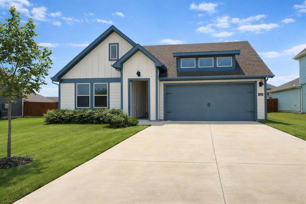 2310 Hydrangea Drive, Pilot Point, TX 76258