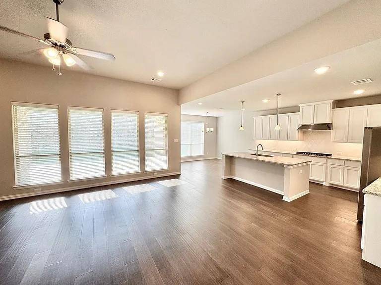 809 Uplands Drive, Northlake, TX 76226
