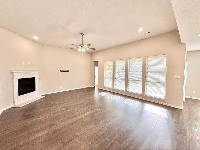809 Uplands Drive, Northlake, TX 76226