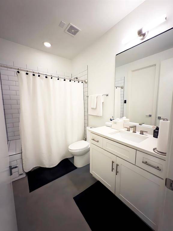13001 Hutton Drive #12, Farmers Branch, TX 75234