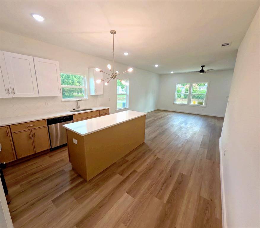 271 11th Street, Paris, TX 75460