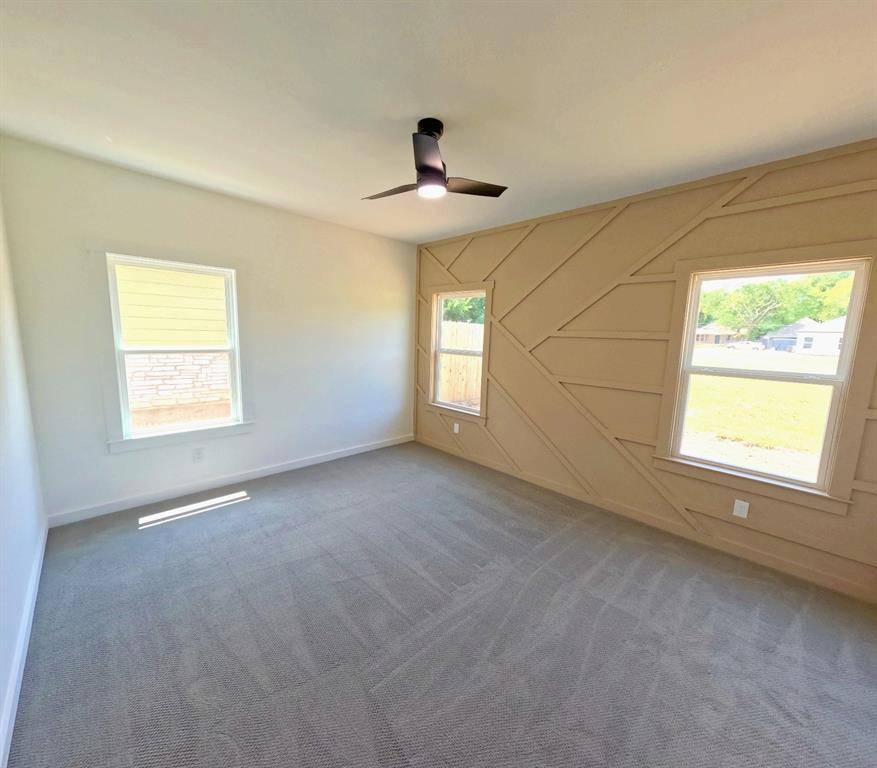 271 11th Street, Paris, TX 75460