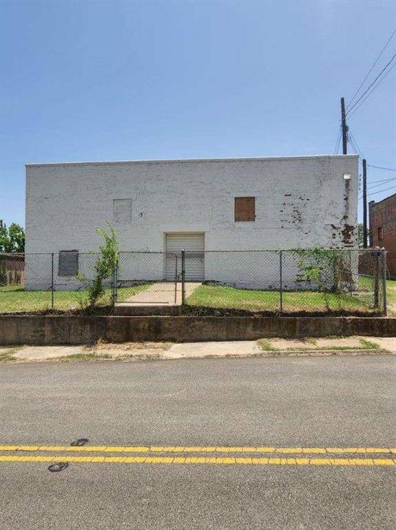 807 S Austin Avenue, Denison, TX 75020