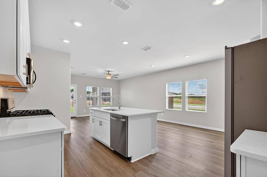 1402 Bridgestone Drive, Princeton, TX 75071