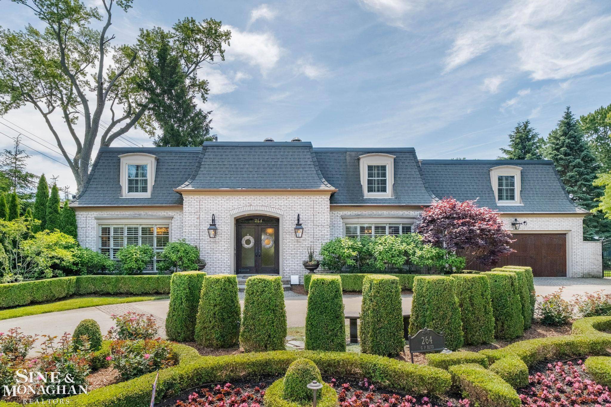 264 Grosse Pointe BLVD, Grosse Pointe Farms, MI 48236