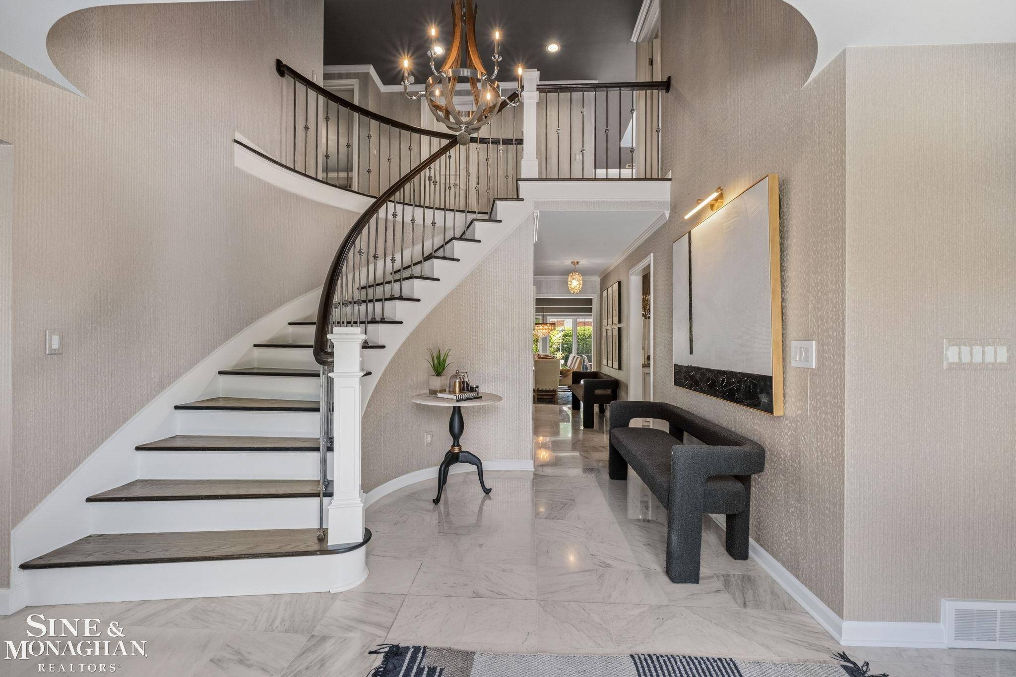 264 Grosse Pointe BLVD, Grosse Pointe Farms, MI 48236