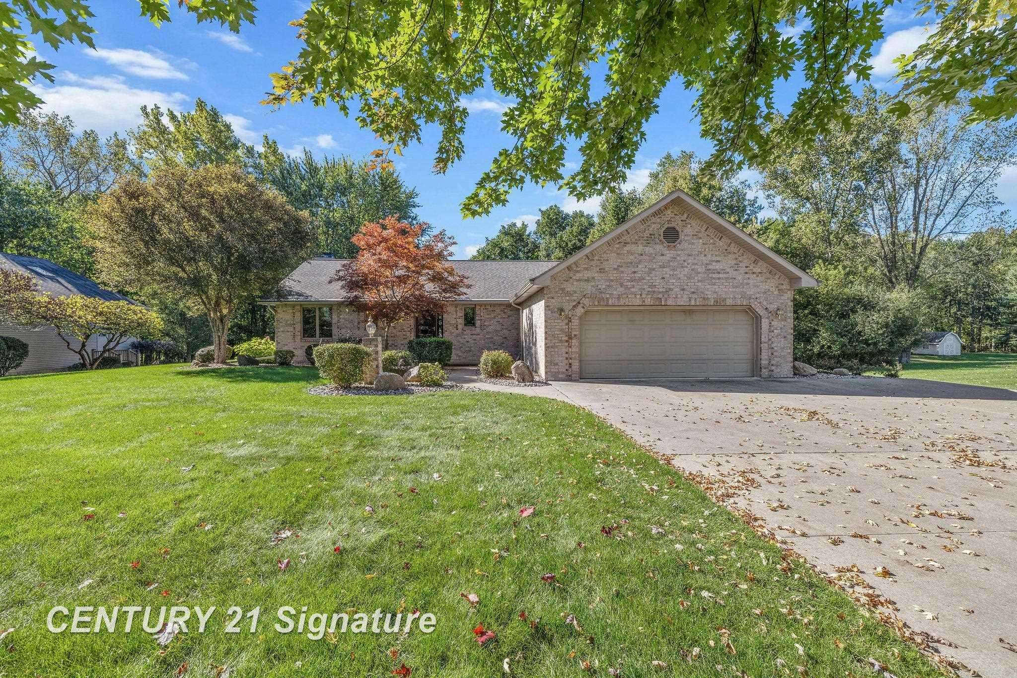 3137 Midland RD, Saginaw Twp, MI 48603