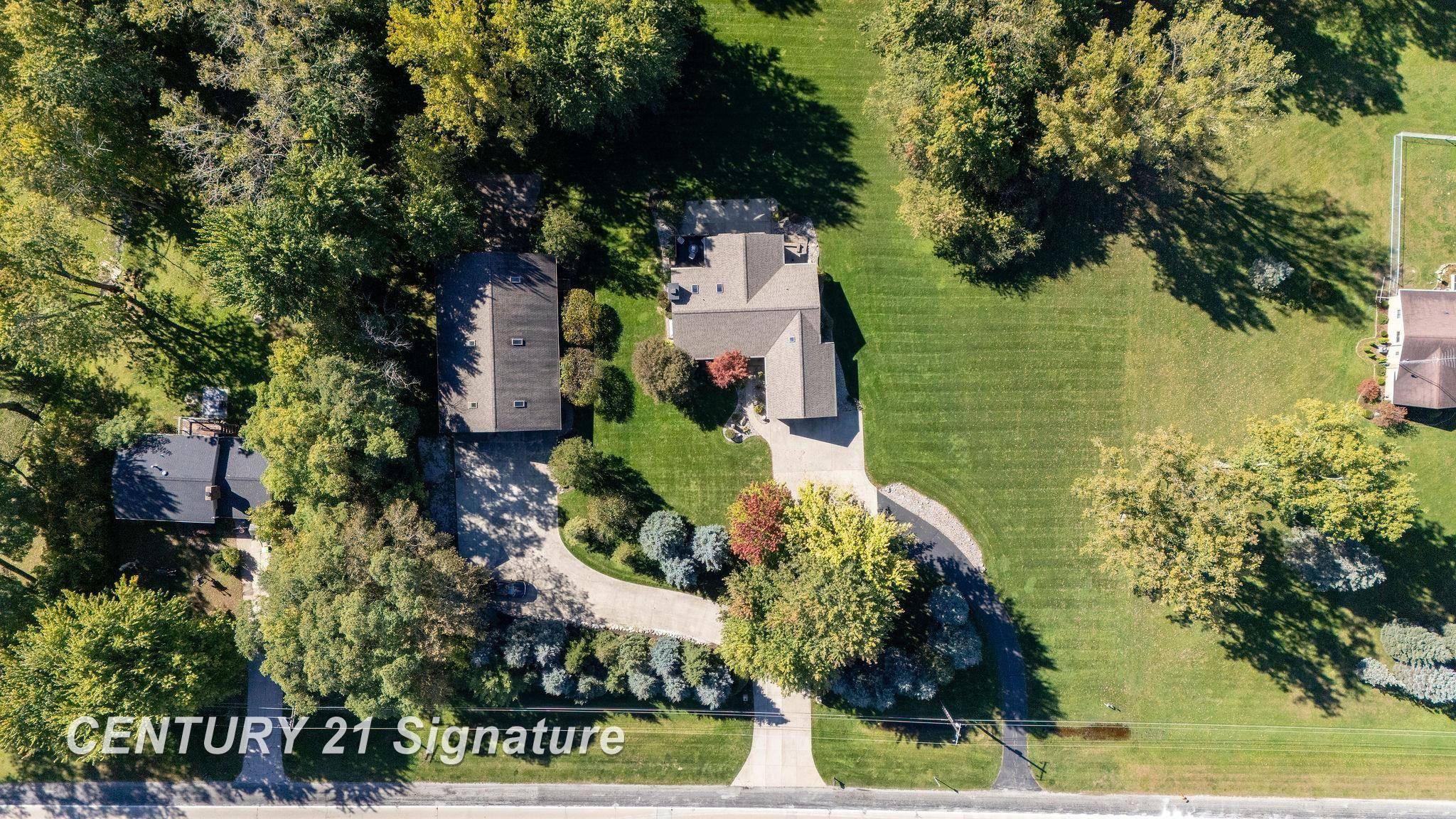 3137 Midland RD, Saginaw Twp, MI 48603
