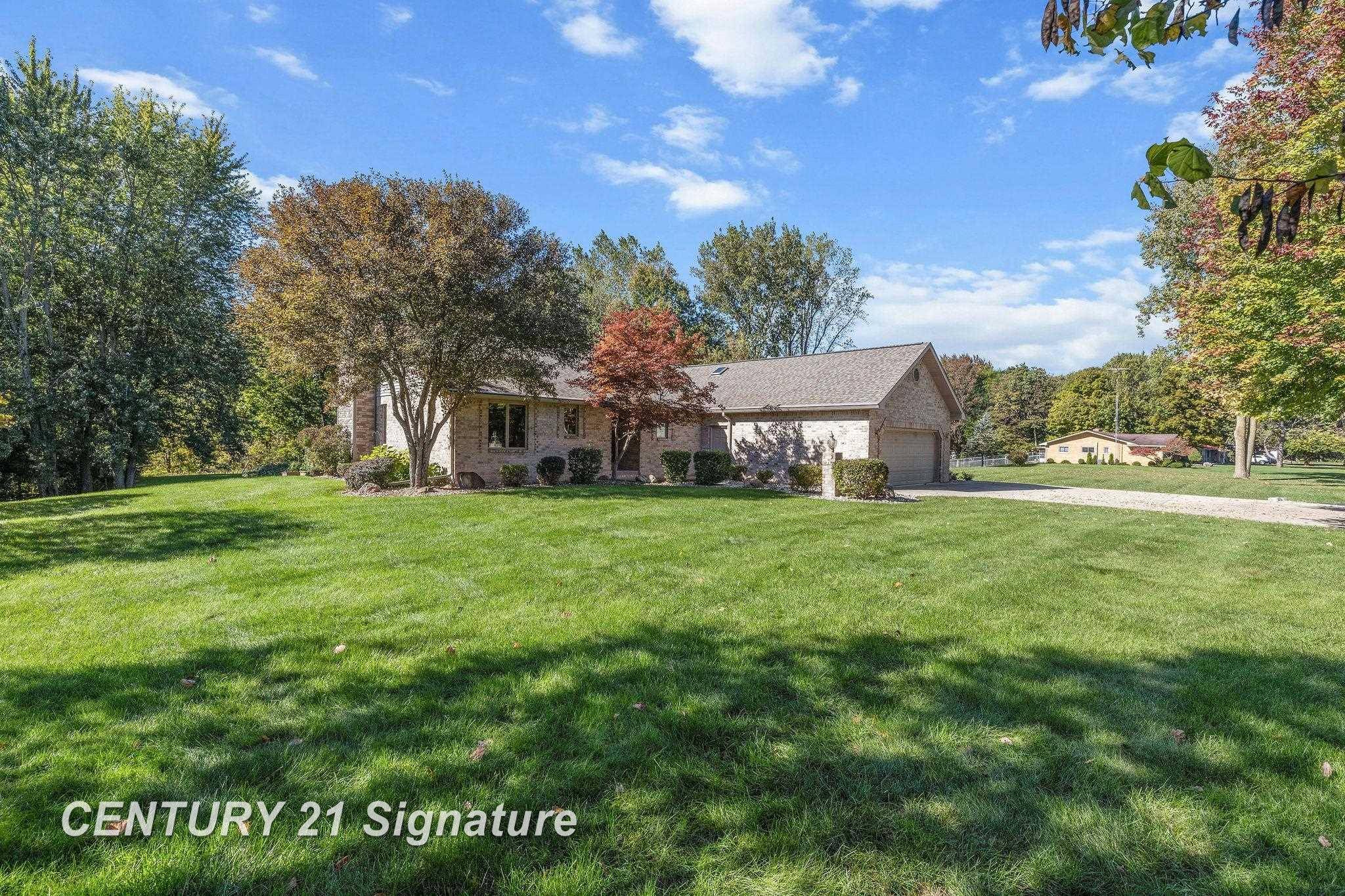 3137 Midland RD, Saginaw Twp, MI 48603