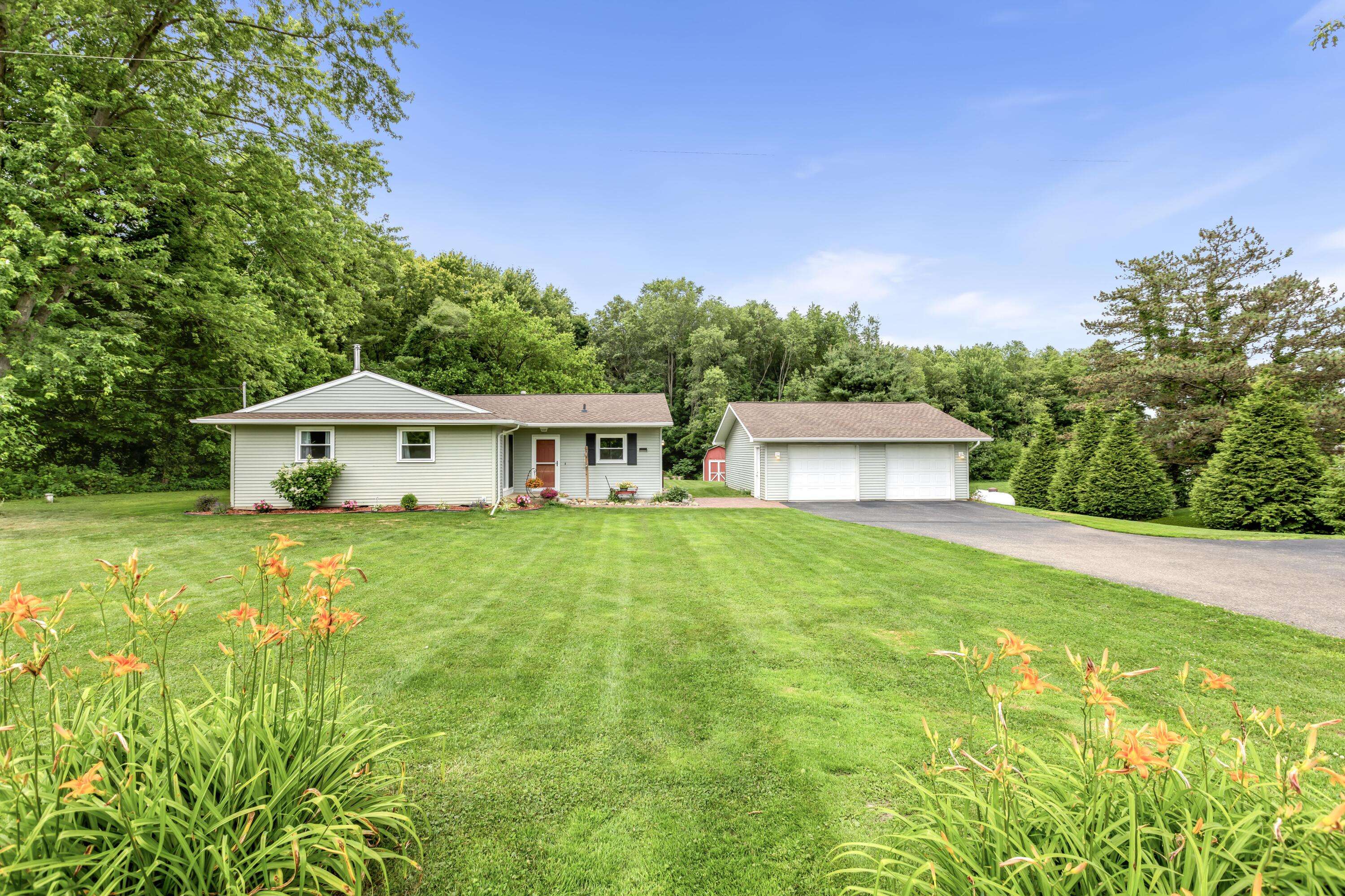 11893 Gorsline RD, Battle Creek City, MI 49014