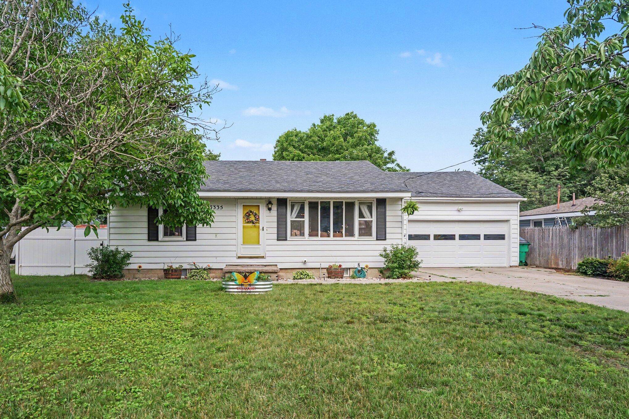 3335 Raffie ST, Fruitport Twp, MI 49444