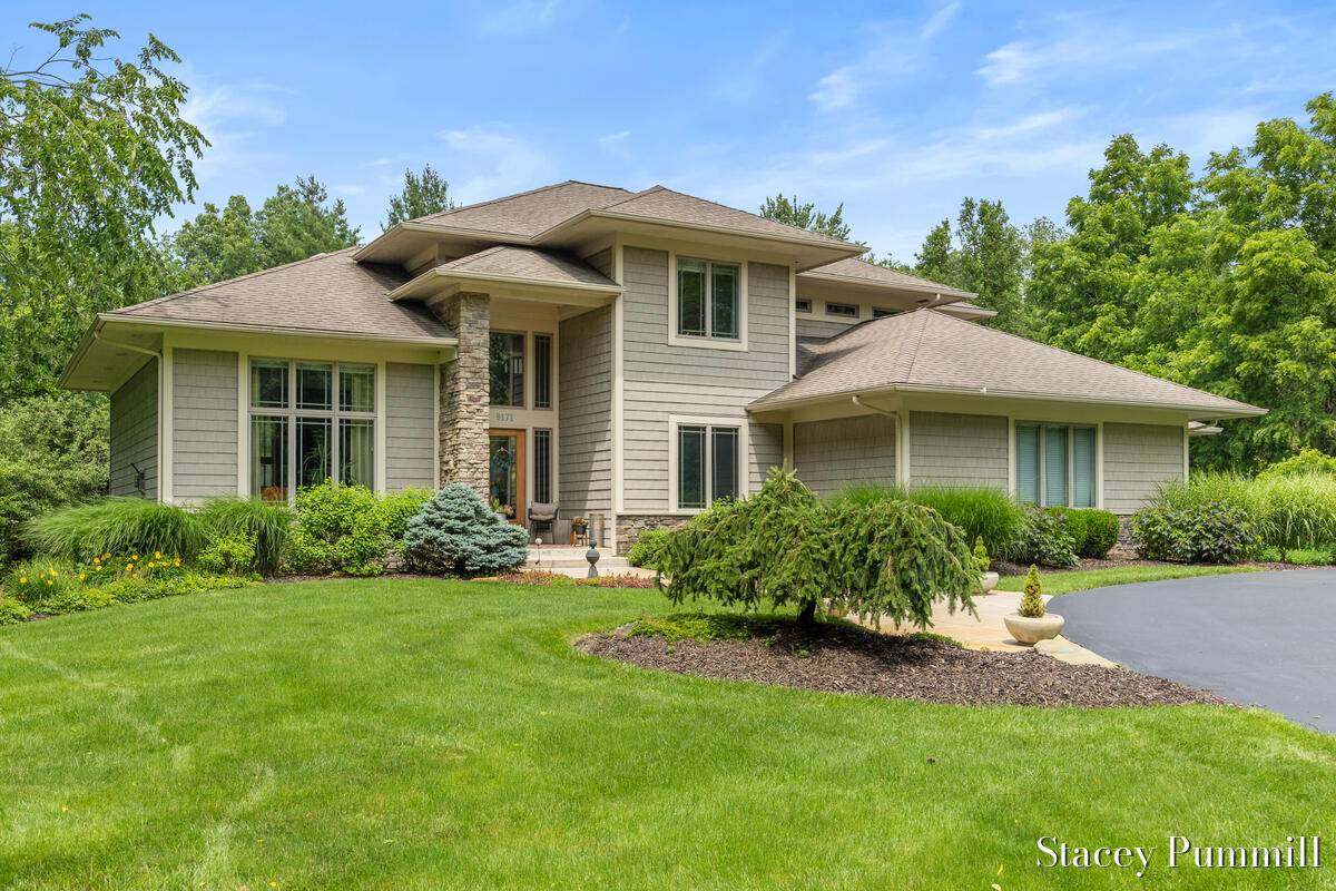 9171 Conservancy DR NE, Ada Twp, MI 49301