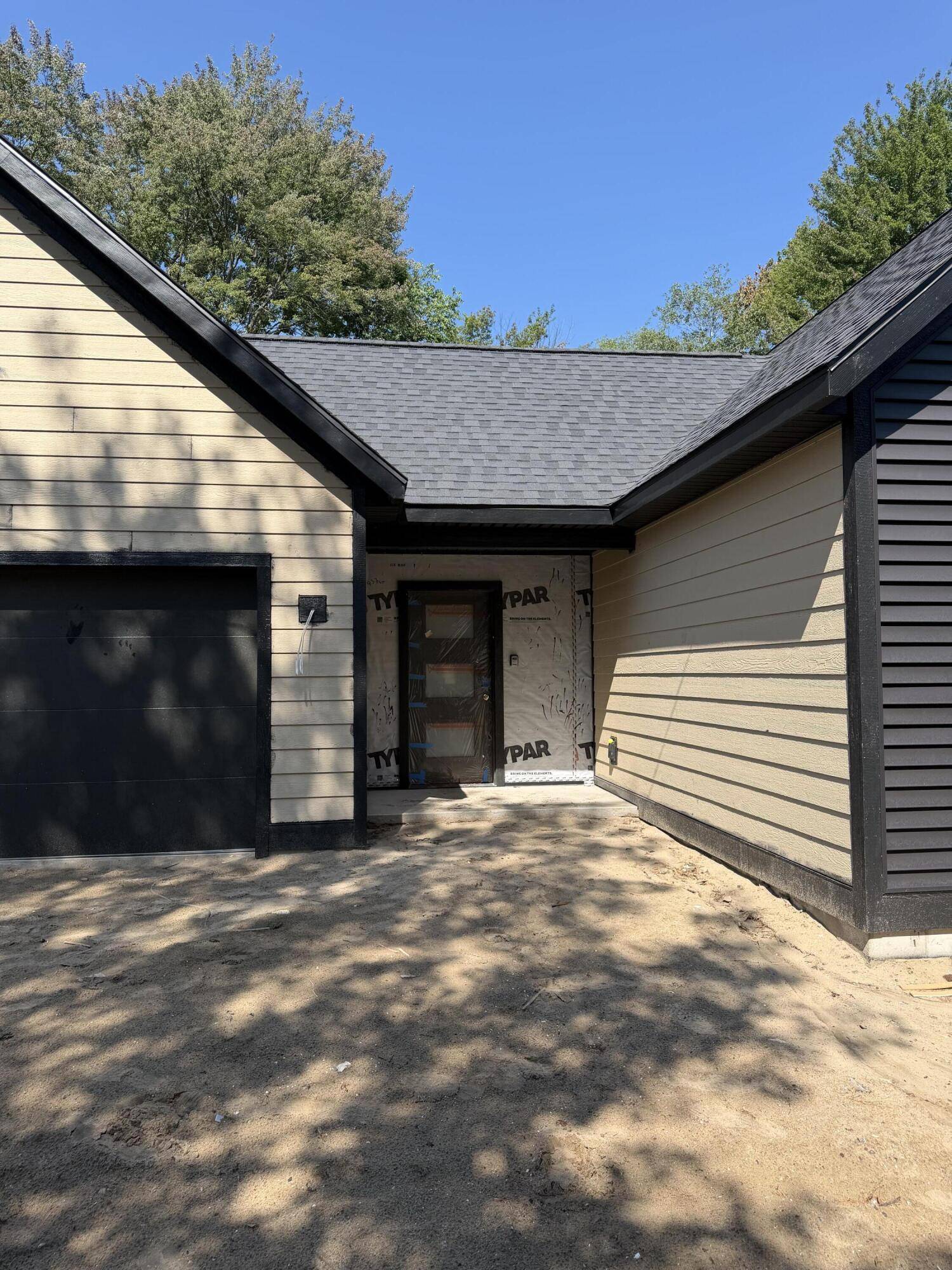 770 W Pontaluna RD, Norton Shores City, MI 49444