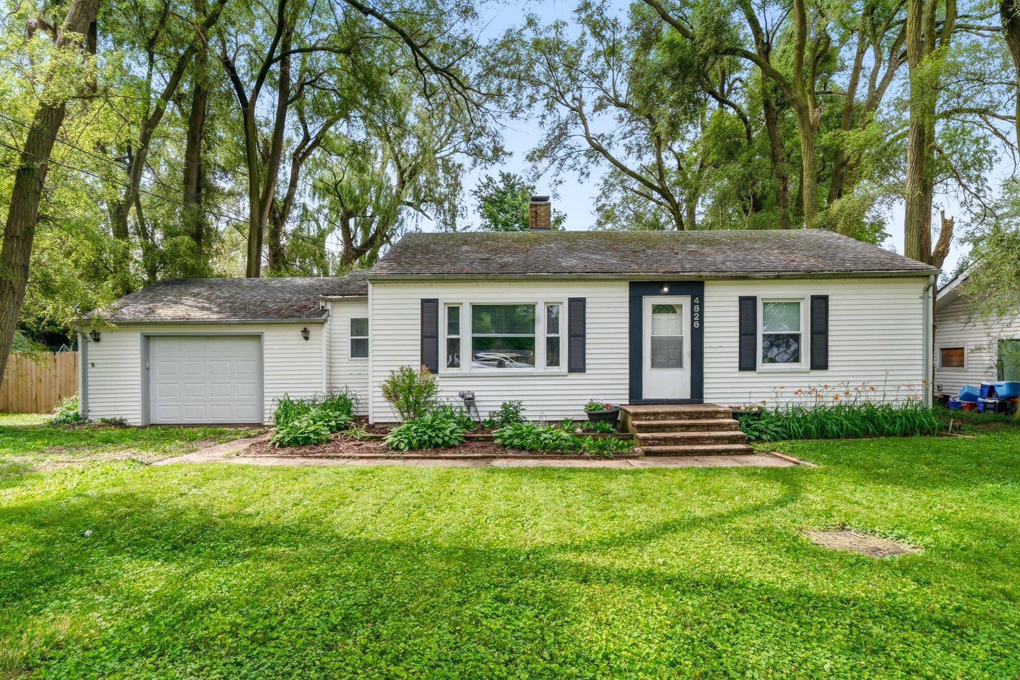 4826 Burt AVE, Oneida Twp, MI 48837