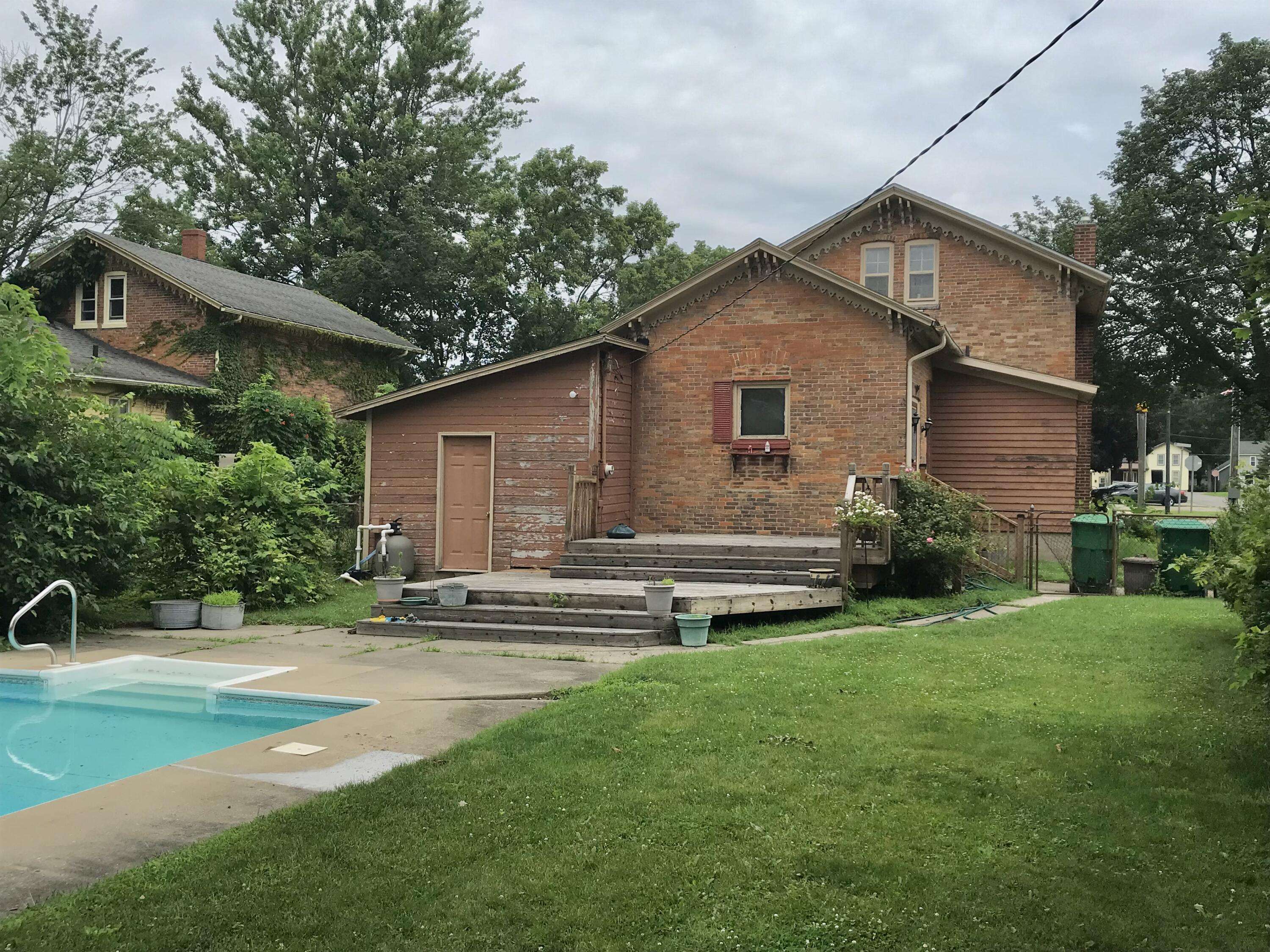 114 E Chicago RD, White Pigeon Vllg, MI 49099