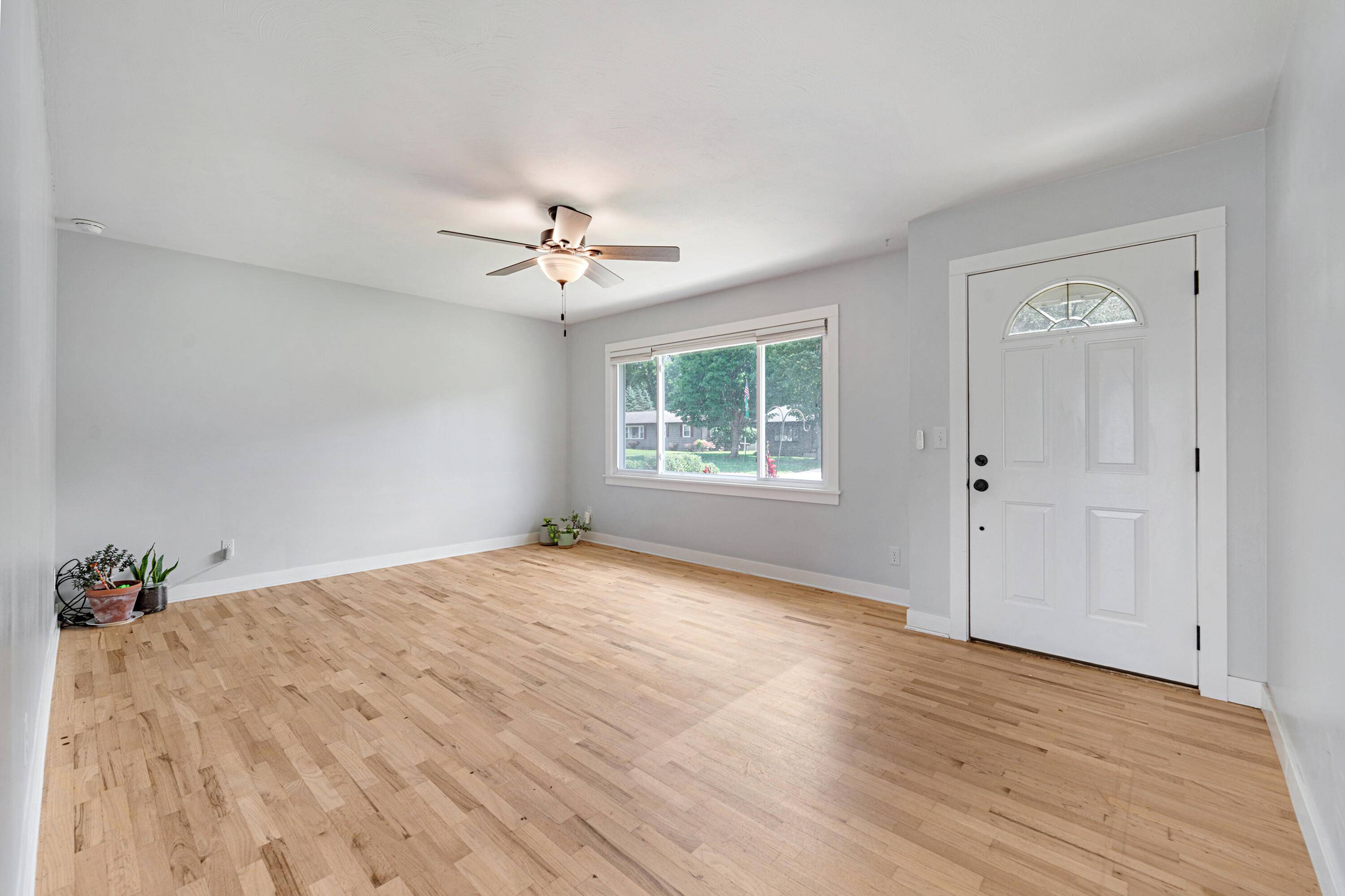 317 E Washington ST, Berrien Springs Vllg, MI 49103