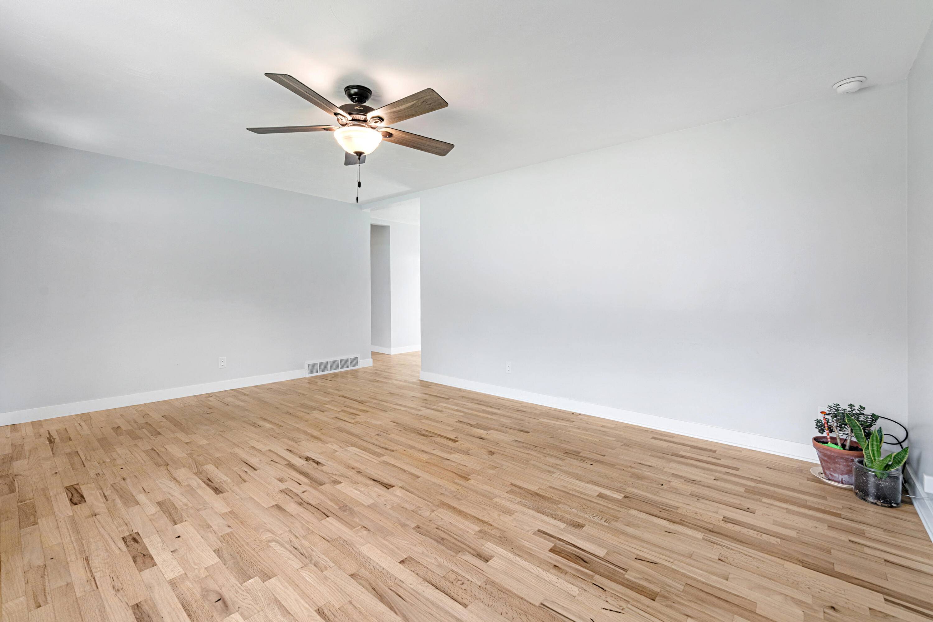 317 E Washington ST, Berrien Springs Vllg, MI 49103