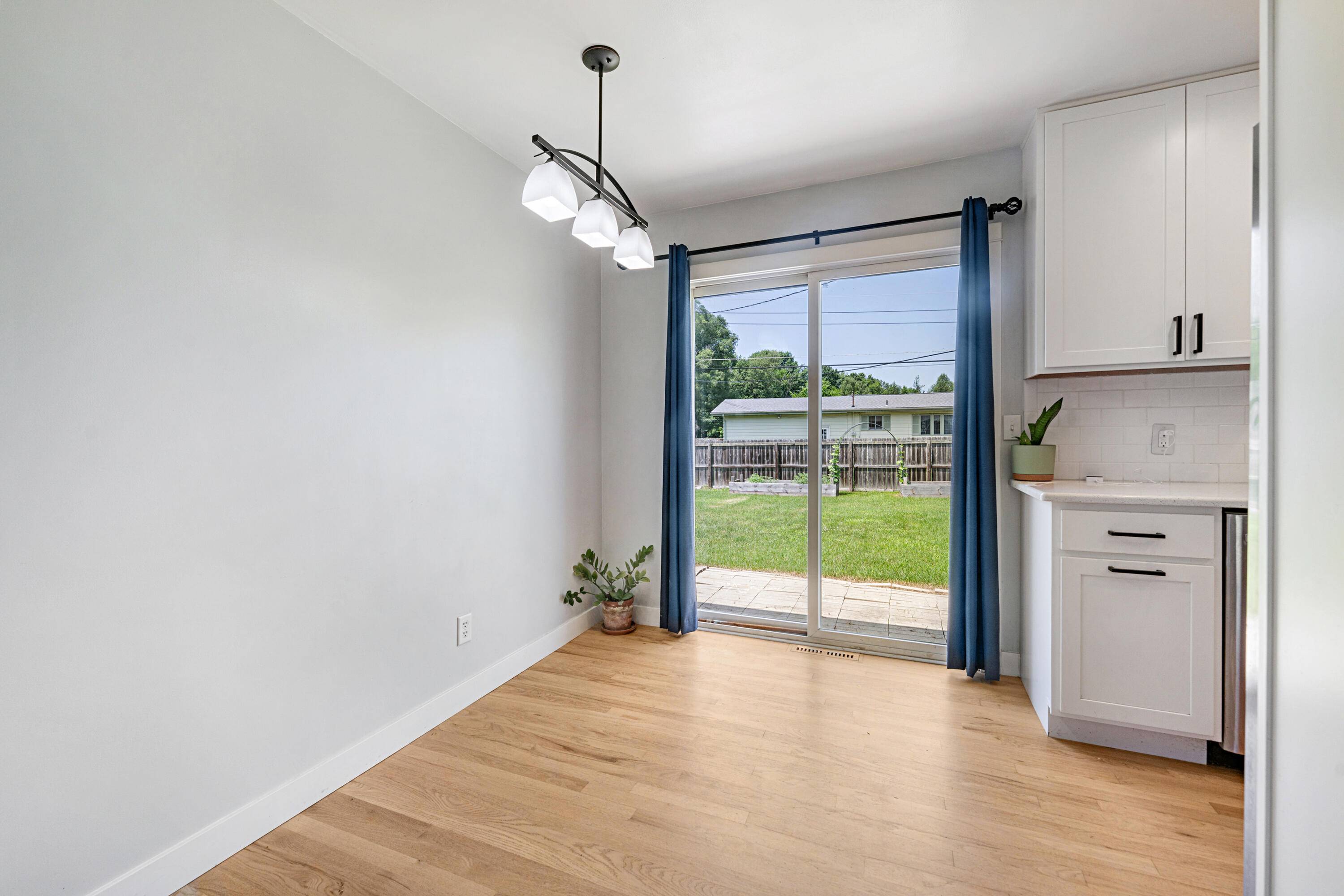 317 E Washington ST, Berrien Springs Vllg, MI 49103
