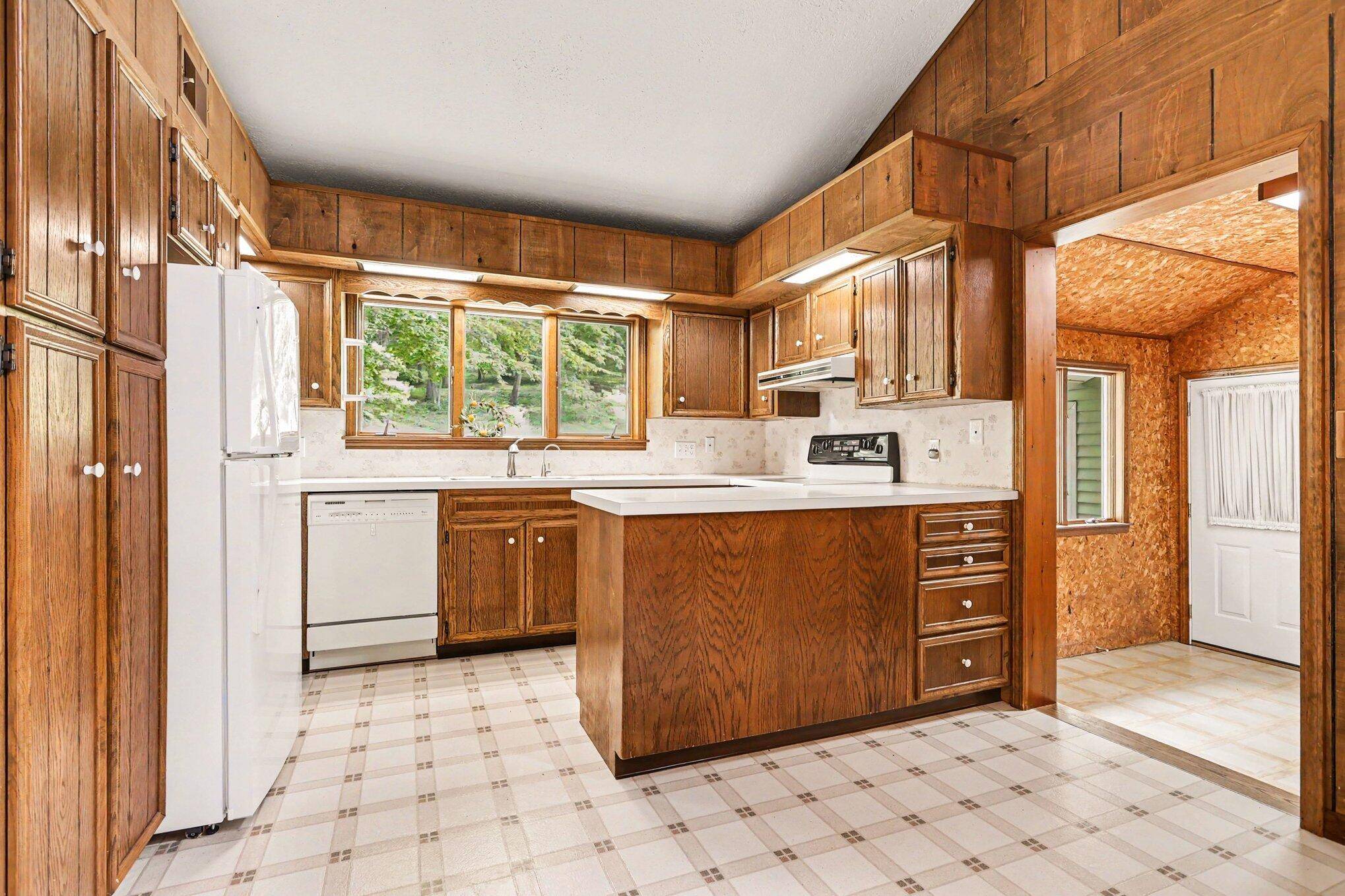 5820 Windy Acres LN, Berrien Twp, MI 49103