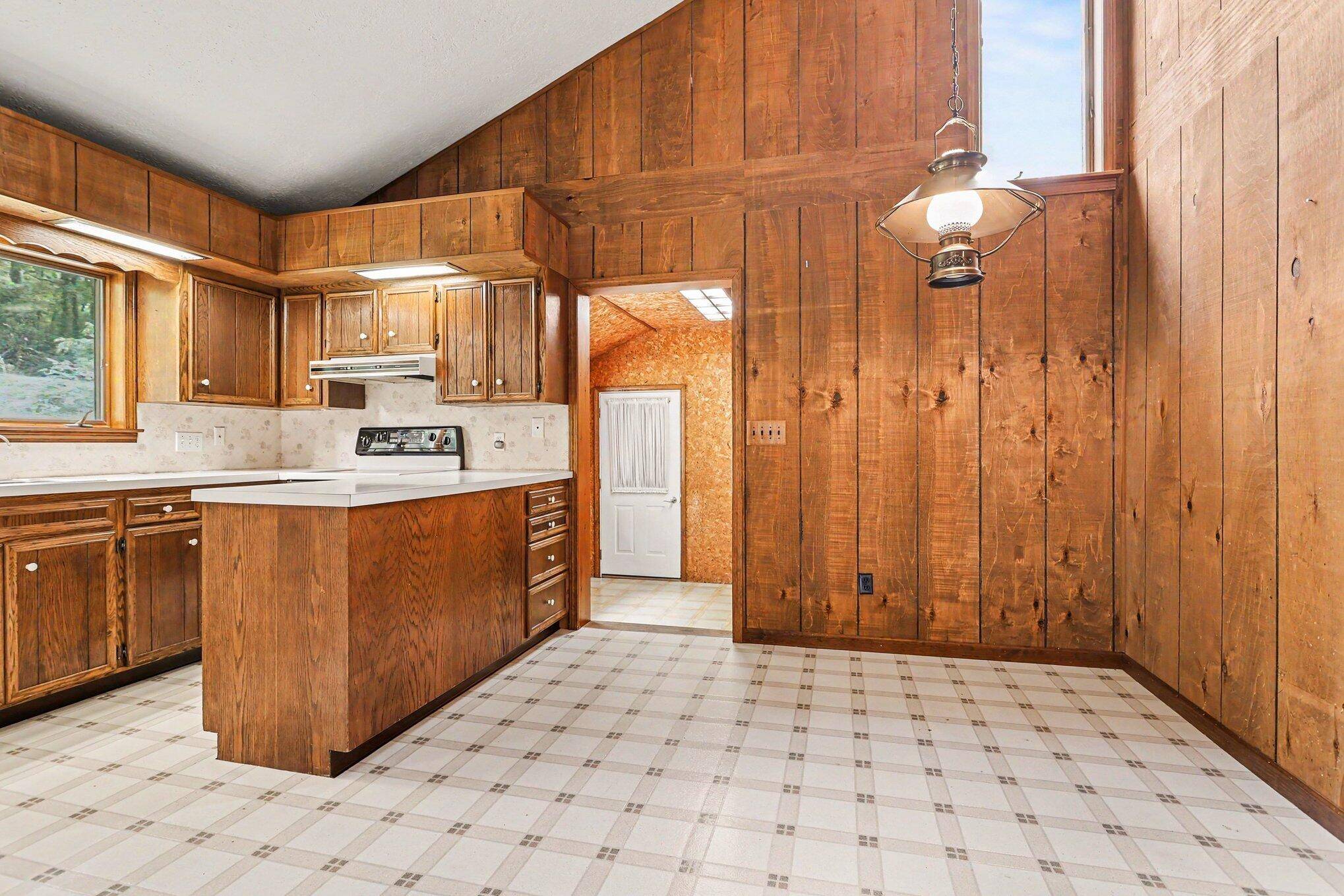 5820 Windy Acres LN, Berrien Twp, MI 49103