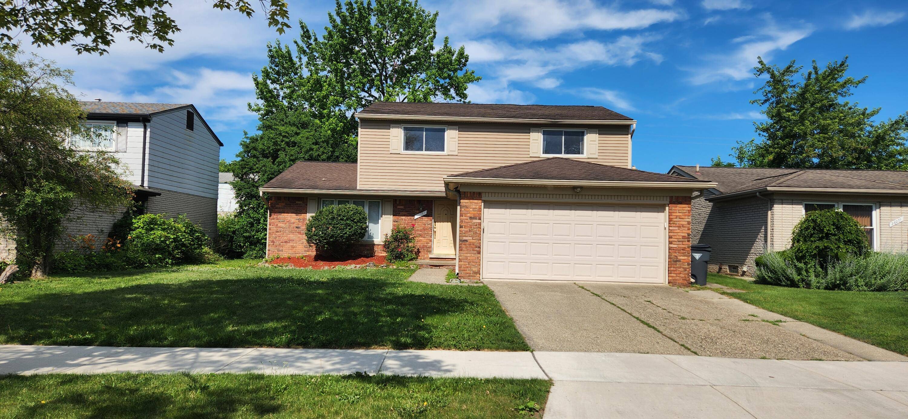 26061 Marlowe PL, Oak Park City, MI 48237
