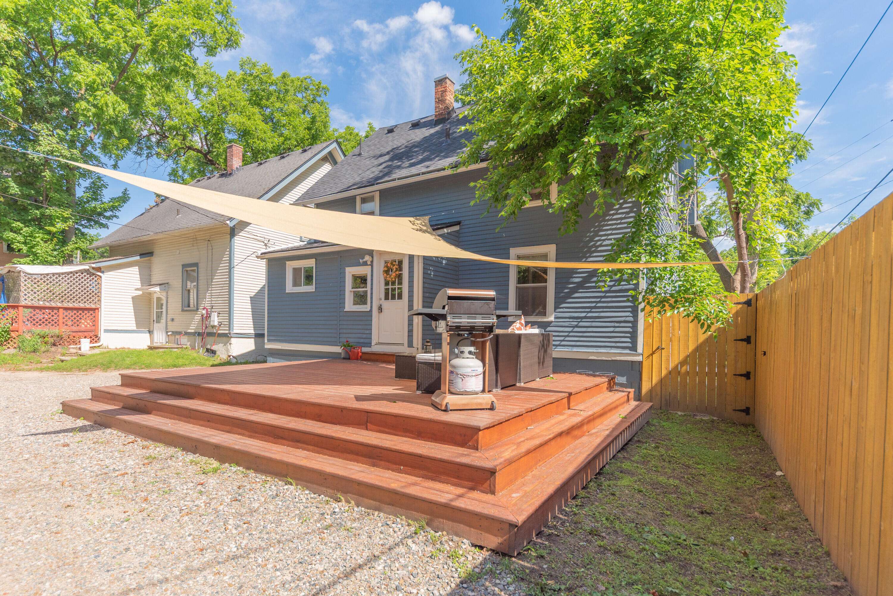 1123 W Huron ST, Ann Arbor, MI 48103