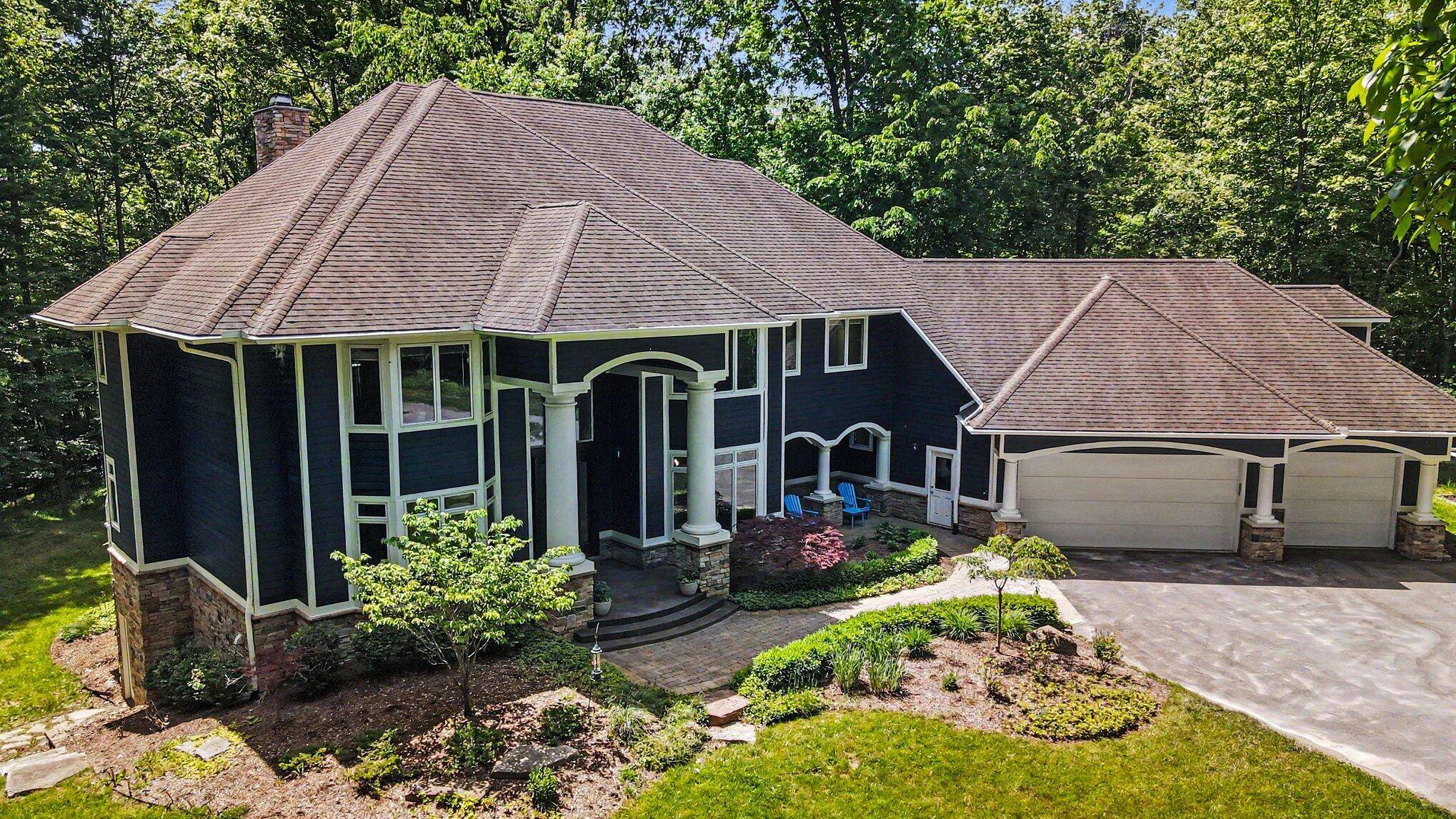 6311 Cobblestone LN, Webster Twp, MI 48130