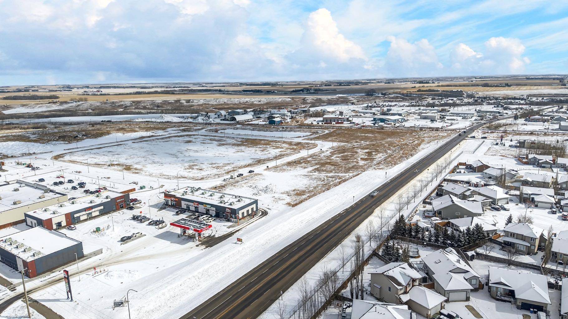 600 Shantz DR, Didsbury, AB T0M0W0