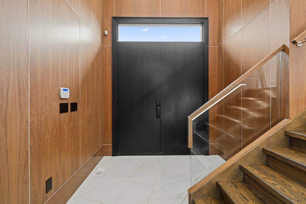 291 Poyntz AVE, Toronto C07, ON M2N 1J8