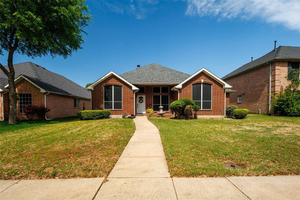 1403 Dutchman Creek Drive, Desoto, TX 75115