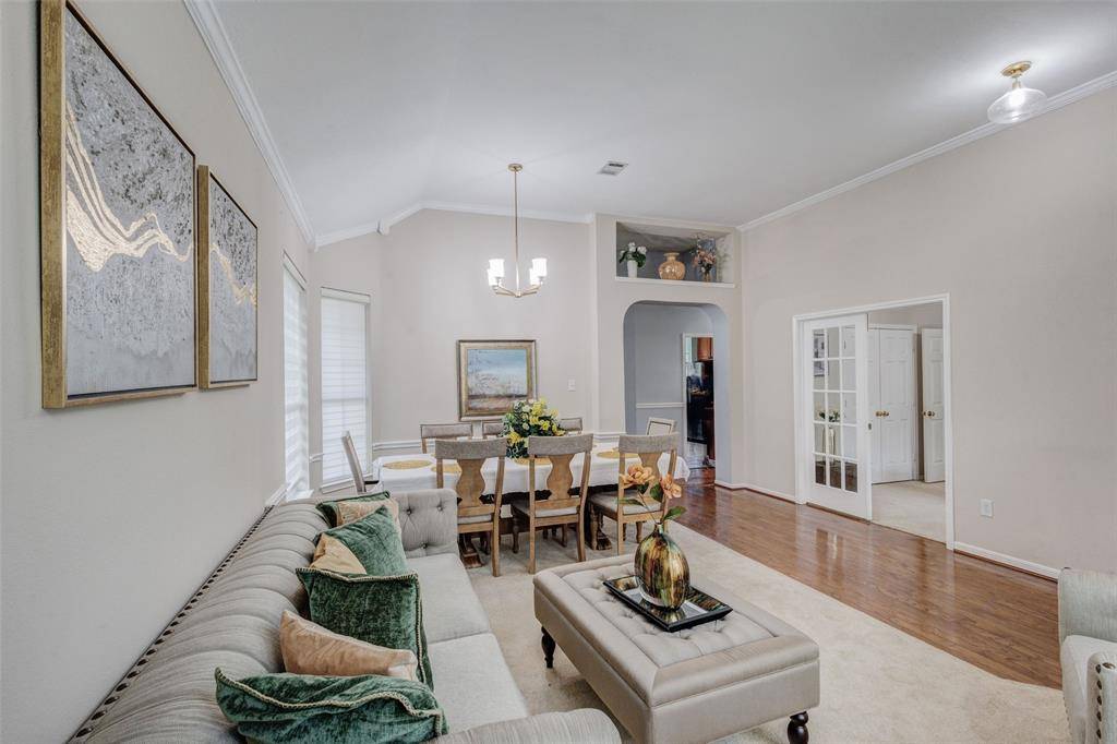 1403 Dutchman Creek Drive, Desoto, TX 75115