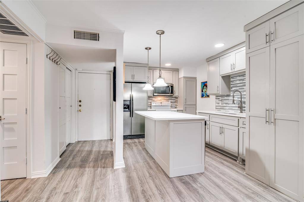 4859 Cedar Springs Road #141, Dallas, TX 75219