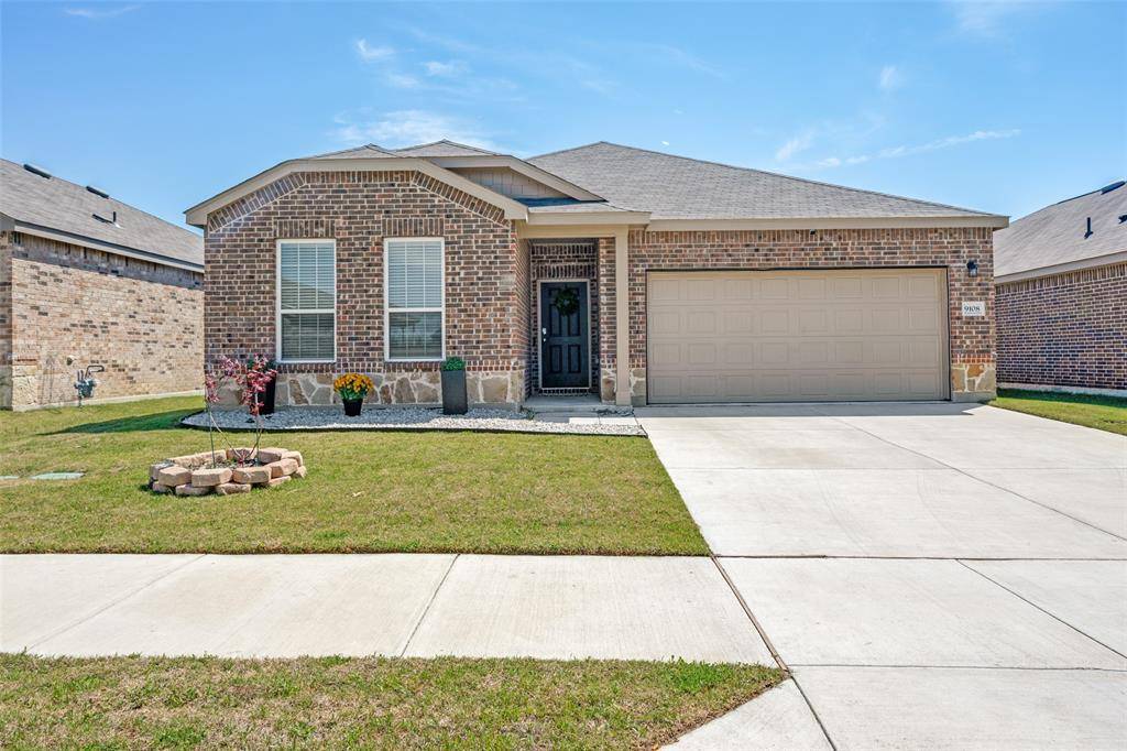 9108 Zubia Lane, Fort Worth, TX 76131