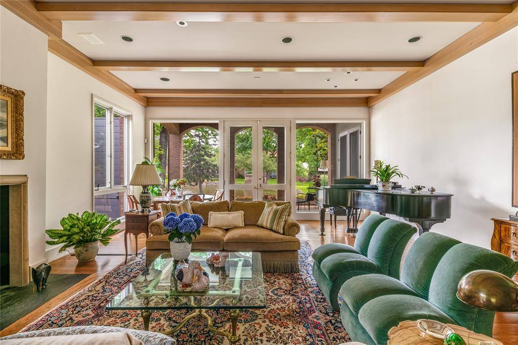 12102 Vendome Place, Dallas, TX 75230