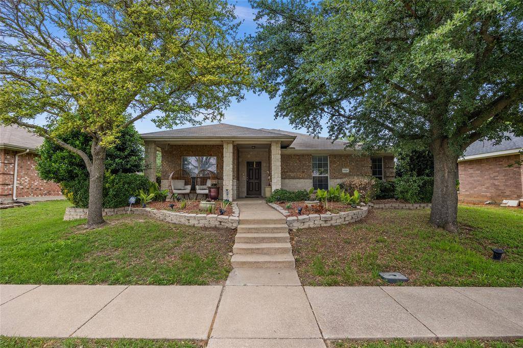 1707 W Venus Drive, Lancaster, TX 75134