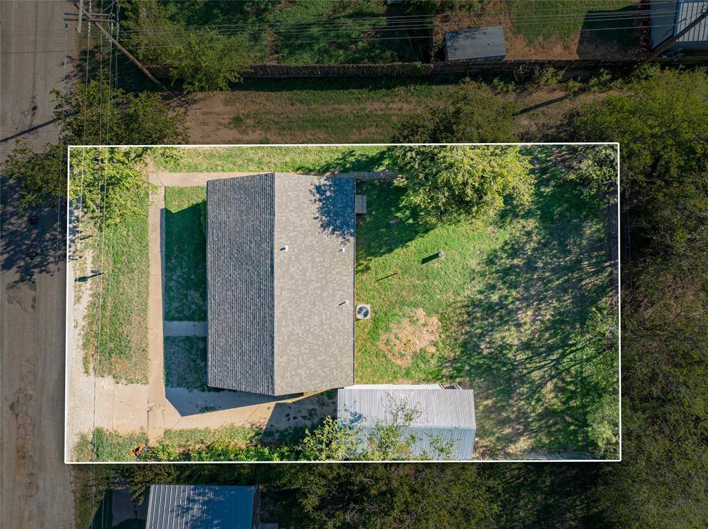 304 N Geneva Street, Breckenridge, TX 76424