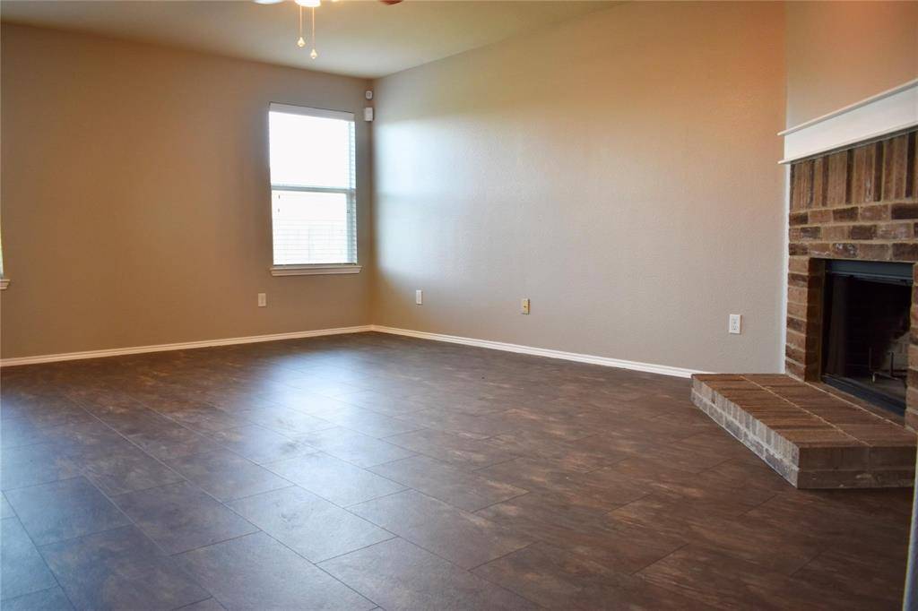 7005 WELSHMAN Drive, Fort Worth, TX 76137