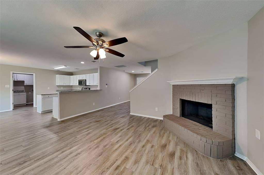 1056 Silver Spur Lane, Fort Worth, TX 76179