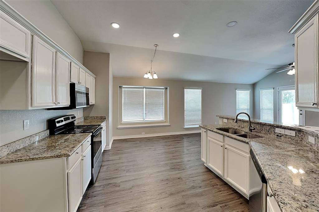 14104 Silkwood Drive, Fort Worth, TX 76052